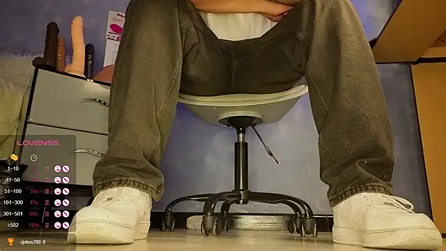 TomLover 12 online show from March 17, 2026, 4:06 am