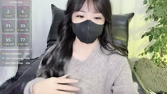 Mya Lee online show from January 8, 2025, 7:24 pm