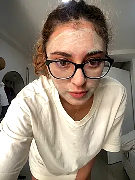 missrubijasper online show from November 21, 2025, 5:44 pm