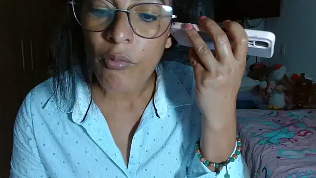 Snapshot of kateleyagrey chatting on December 3, 2024, 10:29 pm kateleyagrey online show from December 3, 2024, 10:29 pm