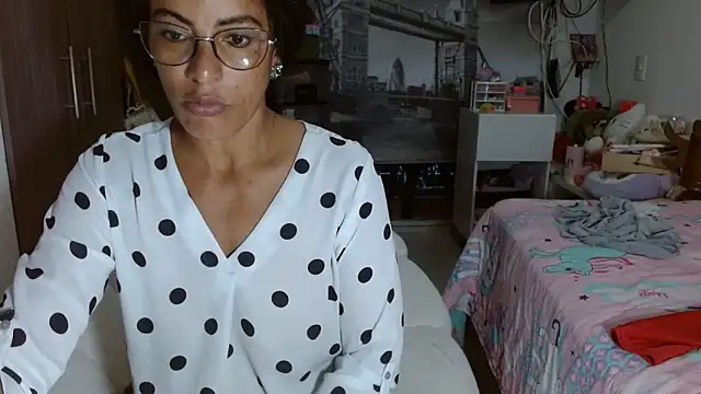 Snapshot of kateleyagrey chatting on December 5, 2024, 2:09 am kateleyagrey online show from December 5, 2024, 2:09 am