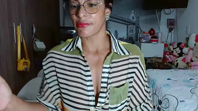 Snapshot of kateleyagrey chatting on December 12, 2024, 2:26 am kateleyagrey online show from December 12, 2024, 2:26 am