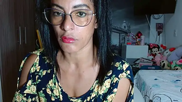 Snapshot of kateleyagrey chatting on December 18, 2024, 12:54 am kateleyagrey online show from December 18, 2024, 12:54 am