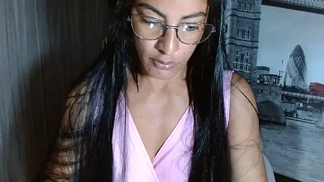 Snapshot of kateleyagrey chatting on December 25, 2024, 10:50 am kateleyagrey online show from December 25, 2024, 10:50 am