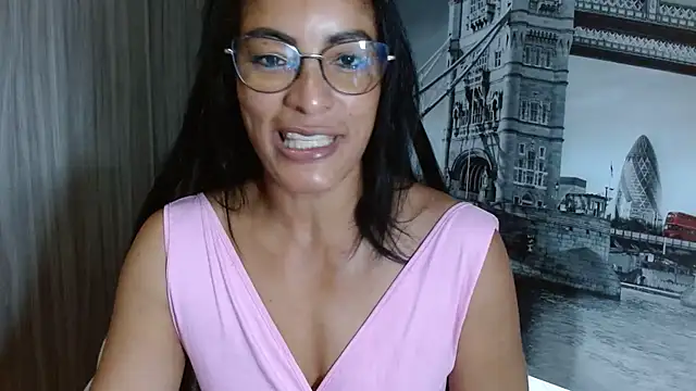 Snapshot of kateleyagrey chatting on December 29, 2024, 11:40 am kateleyagrey online show from December 29, 2024, 11:40 am