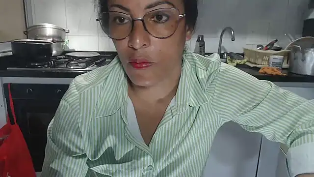 Snapshot of kateleyagrey chatting on October 21, 2025, 7:03 pm kateleyagrey online show from October 21, 2025, 7:03 pm