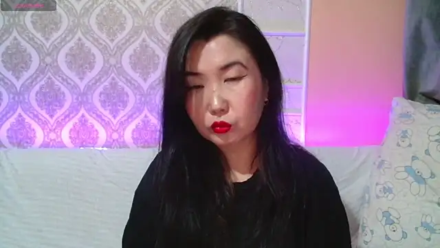 Bet Lu online show from March 3, 2025, 1:42 am