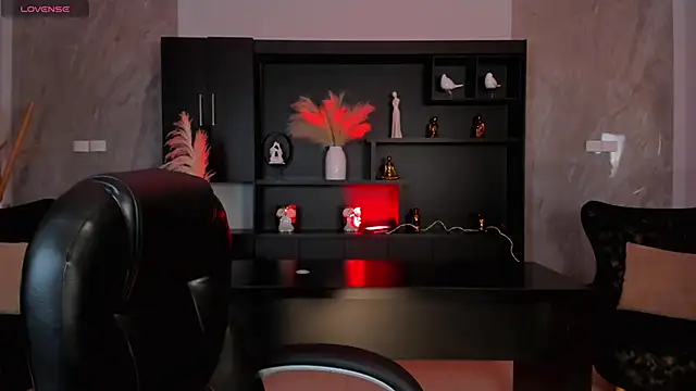 RoseFerrera online show from March 2, 2025, 11:50 am