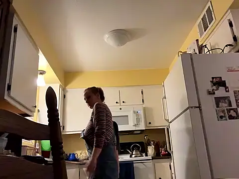 Snapshot of ClumsyLink chatting on January 17, 2026, 2:27 am ClumsyLink online show from January 17, 2026, 2:27 am