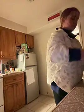 Snapshot of ClumsyLink chatting on February 11, 2026, 12:43 pm ClumsyLink online show from February 11, 2026, 12:43 pm