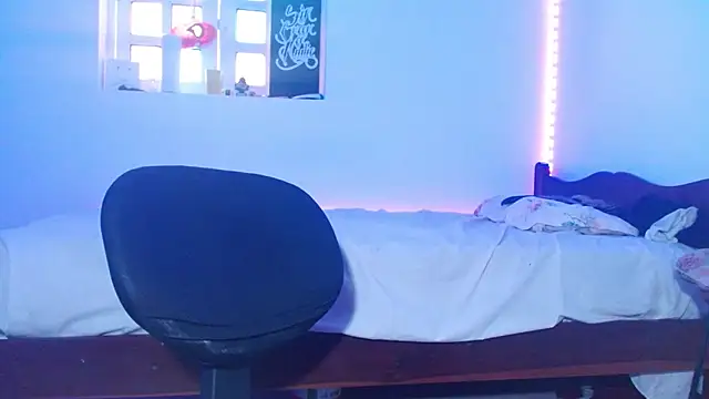 Tatted21xxx online show from September 25, 2025, 1:37 pm