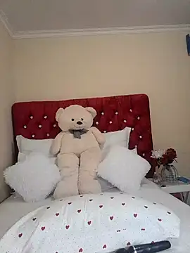 Snapshot of BoobQueenxx chatting on March 16, 2025, 2:43 am BoobQueenxx online show from March 16, 2025, 2:43 am