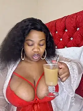 Snapshot of BoobQueenxx chatting on September 21, 2025, 2:24 am BoobQueenxx online show from September 21, 2025, 2:24 am