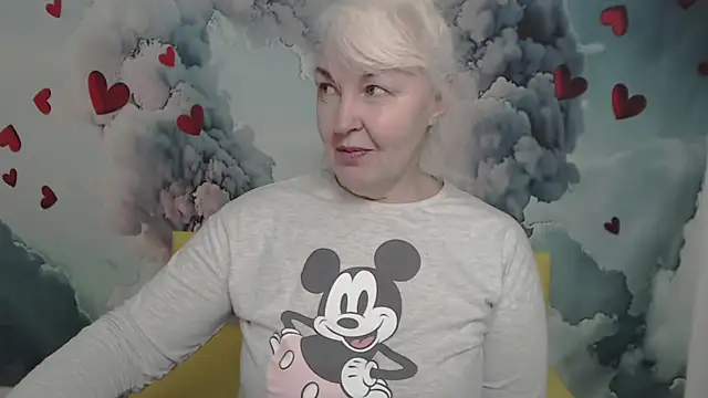 Snapshot of BlondyLeeBest chatting on February 3, 2025, 7:21 pm BlondyLeeBest online show from February 3, 2025, 7:21 pm