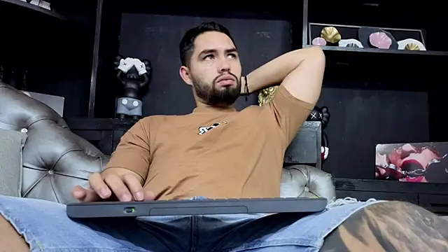 matteosantos online show from December 16, 2025, 10:42 am