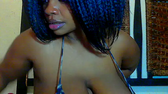 Snapshot of CallyCallienteXxX chatting on January 11, 2025, 2:09 am CallyCallienteXxX online show from January 11, 2025, 2:09 am