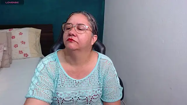 Snapshot of scaelettdubois chatting on February 22, 2026, 1:07 am scaelettdubois online show from February 22, 2026, 1:07 am