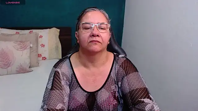 Snapshot of scaelettdubois chatting on February 26, 2026, 1:48 am scaelettdubois online show from February 26, 2026, 1:48 am