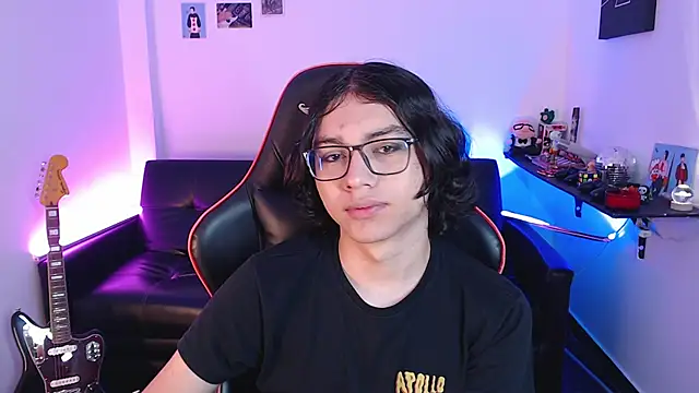 Snapshot of malik_harrison__ chatting on December 10, 2024, 2:39 pm malik harrison online show from December 10, 2024, 2:39 pm