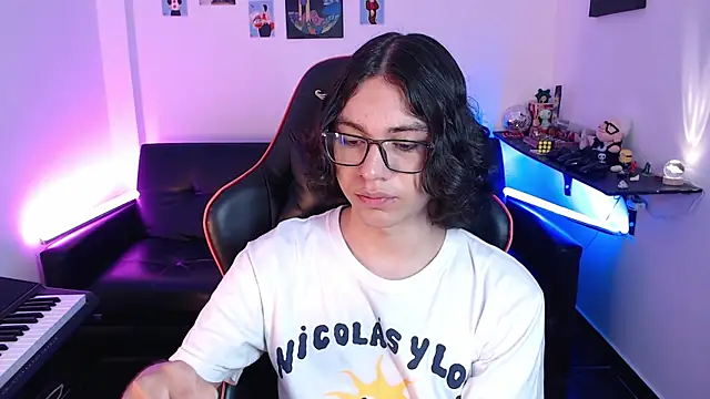 Snapshot of malik_harrison__ chatting on February 12, 2025, 5:16 pm malik harrison online show from February 12, 2025, 5:16 pm