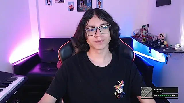 Snapshot of malik_harrison__ chatting on February 15, 2025, 5:50 pm malik harrison online show from February 15, 2025, 5:50 pm