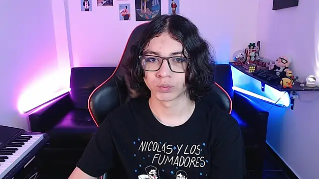 Snapshot of malik_harrison__ chatting on February 18, 2025, 2:16 pm malik harrison online show from February 18, 2025, 2:16 pm