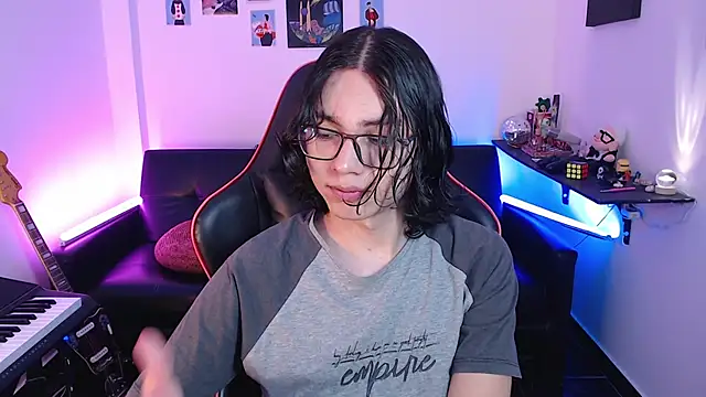 Snapshot of malik_harrison__ chatting on March 19, 2025, 2:35 pm malik harrison online show from March 19, 2025, 2:35 pm