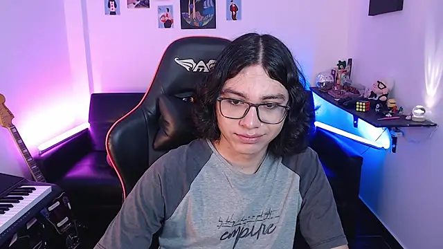 Snapshot of malik_harrison__ chatting on March 19, 2025, 5:39 pm malik harrison online show from March 19, 2025, 5:39 pm