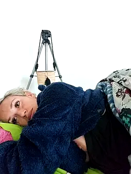 Snapshot of sexymarilyncolombia chatting on February 19, 2025, 9:36 pm sexymarilyncolombia online show from February 19, 2025, 9:36 pm