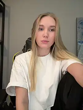 MariaTull online show from January 6, 2025, 7:02 pm