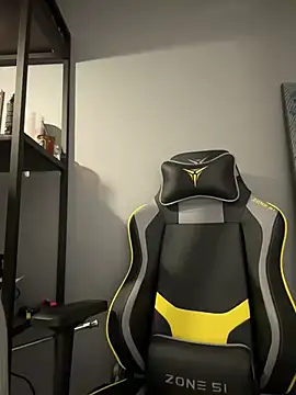 MariaTull online show from February 18, 2025, 9:53 pm