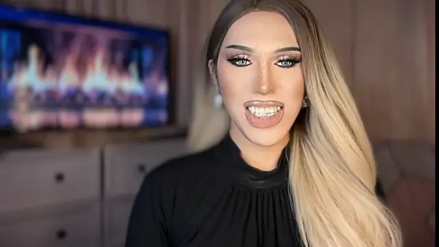 Ts glamxxxx online show from April 12, 2026, 10:09 am