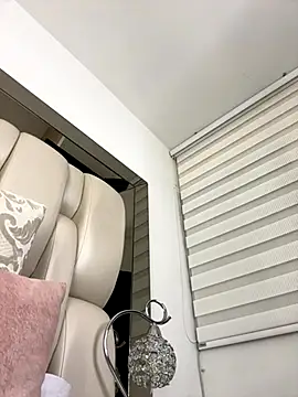 ALISSON FOXXX1 online show from November 14, 2025, 11:02 pm