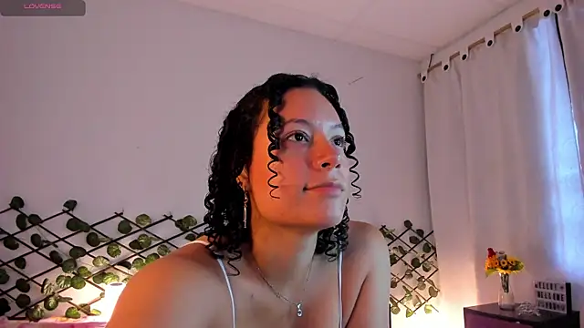 cailynhot online show from June 2, 2026, 10:45 pm