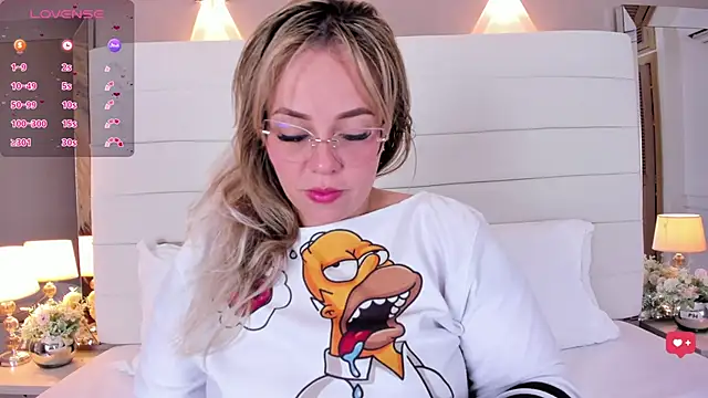 Snapshot of Charlotte93_ chatting on March 11, 2025, 11:44 am Charlotte93 online show from March 11, 2025, 11:44 am