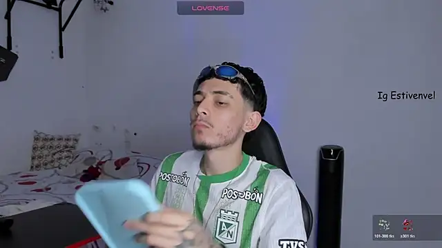 steve latin online show from October 27, 2025, 2:54 pm