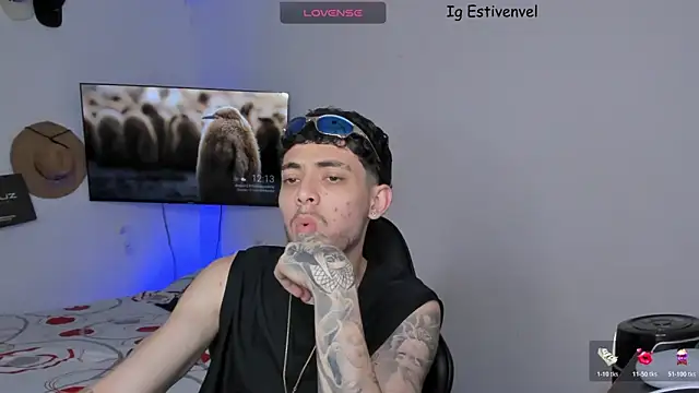 steve latin online show from November 12, 2025, 5:13 pm