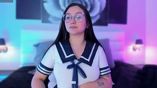 lucy neil online show from January 24, 2025, 11:23 pm