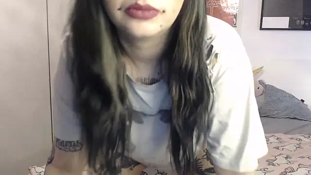 Snapshot of Lunastazja chatting on March 13, 2025, 1:32 am Lunastazja online show from March 13, 2025, 1:32 am