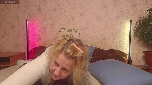 Snapshot of sladost777 chatting on December 7, 2024, 3:41 pm sladost777 online show from December 7, 2024, 3:41 pm