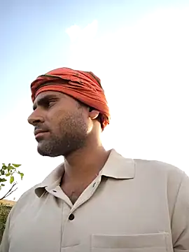 Snapshot of Maneeshpoppy chatting on May 9, 2026, 1:11 am Maneeshpoppy online show from May 9, 2026, 1:11 am