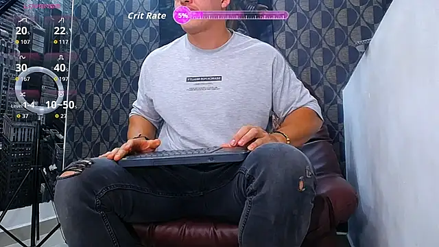 Leonsmoron online show from February 17, 2026, 11:33 pm