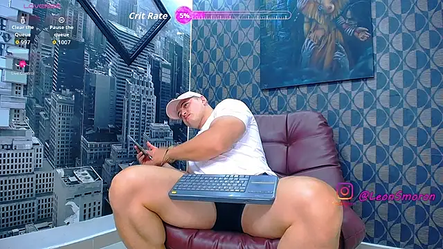 Leonsmoron online show from May 20, 2026, 2:51 am