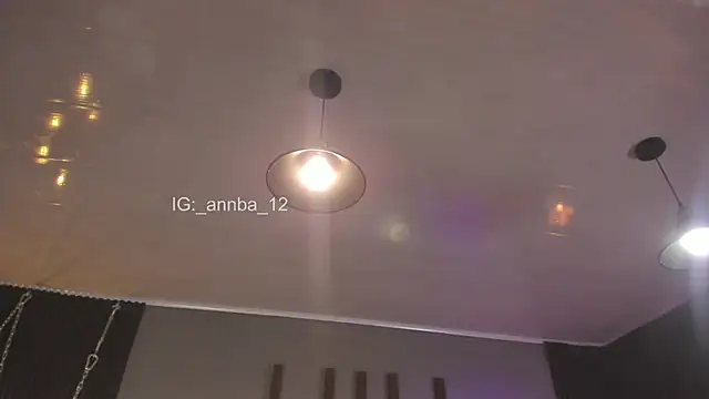 annie barozzi online show from November 8, 2025, 1:33 pm