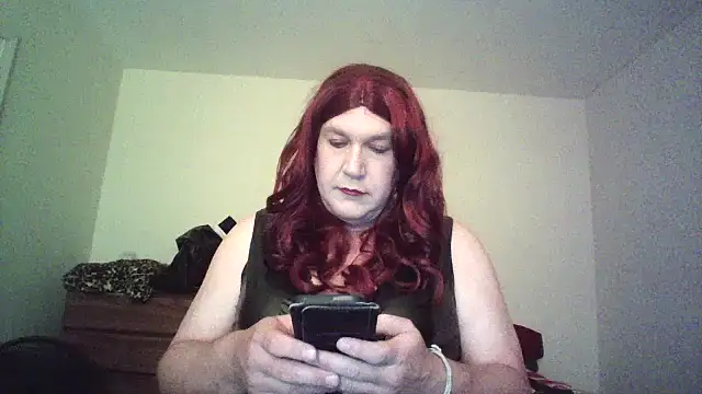 LyssaDragonshadow online show from April 10, 2026, 11:42 pm