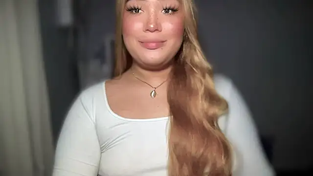 MissCataleyaxxx online show from September 21, 2025, 5:20 am