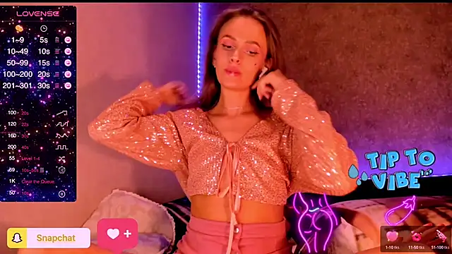 Snapshot of madina_taher chatting on December 18, 2024, 10:13 pm madina taher online show from December 18, 2024, 10:13 pm