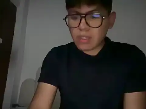 Snapshot of sweetxnico chatting on October 4, 2025, 7:01 pm sweetxnico online show from October 4, 2025, 7:01 pm