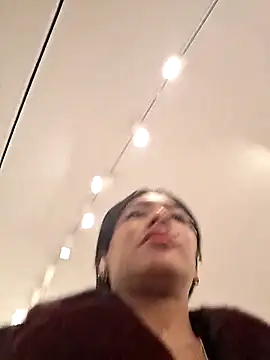 Doll Loren online show from February 12, 2026, 3:18 pm