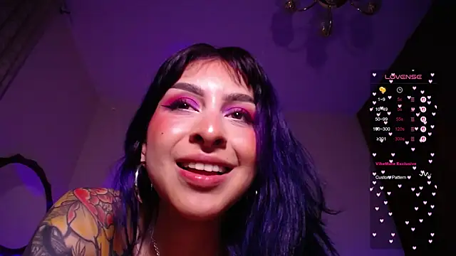 Cinamoonn online show from March 18, 2025, 10:48 pm